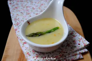 Крем супа с аспержи и пресни картофи 