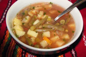 Супа от картофи и зелен боб