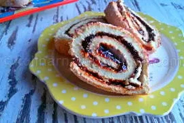 Руло с мармалад от сини сливи