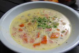 Вкусна супа от моркови и целина