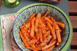 Печени моркови с мед и кленов сироп